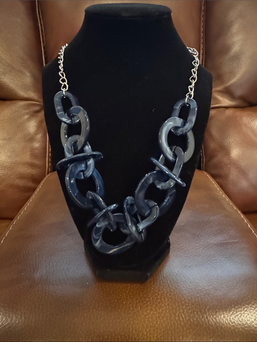 Women’s Navy Chain-Link Statement Necklace